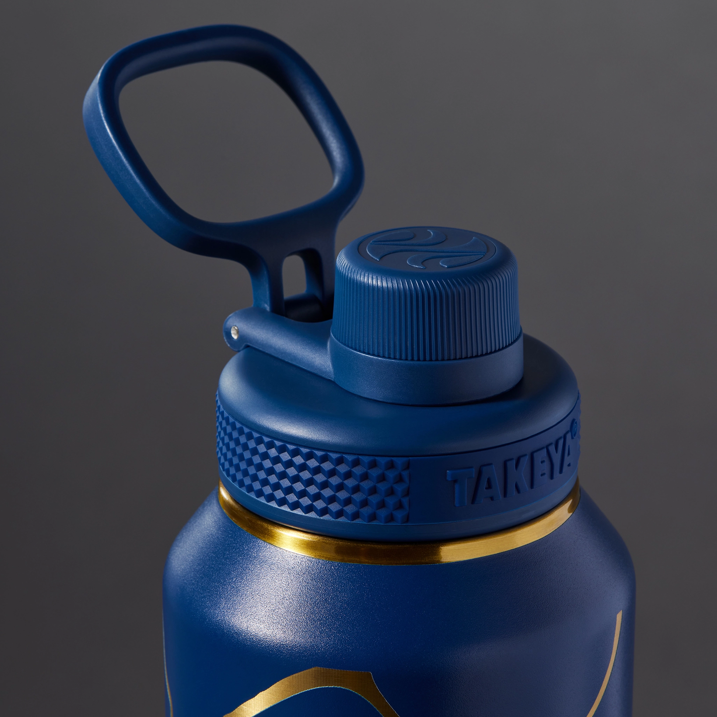 kintsugi-water-bottle-with-spout-lid-q8 51390-TK_HO25_Kintsugi_Takeya9266.png